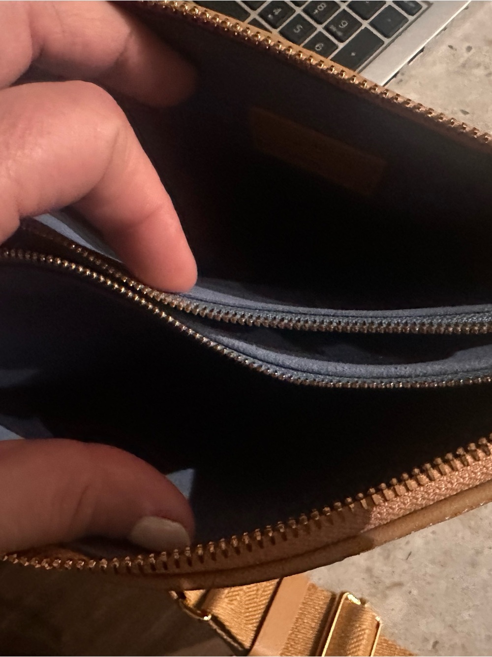HIGH QUALITY/ LEATER FASHION BAG Tan Monogram Embossed Crossbody Bag - Picture 5 of 9